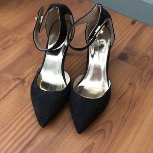 NWOT Nicole Miller heels